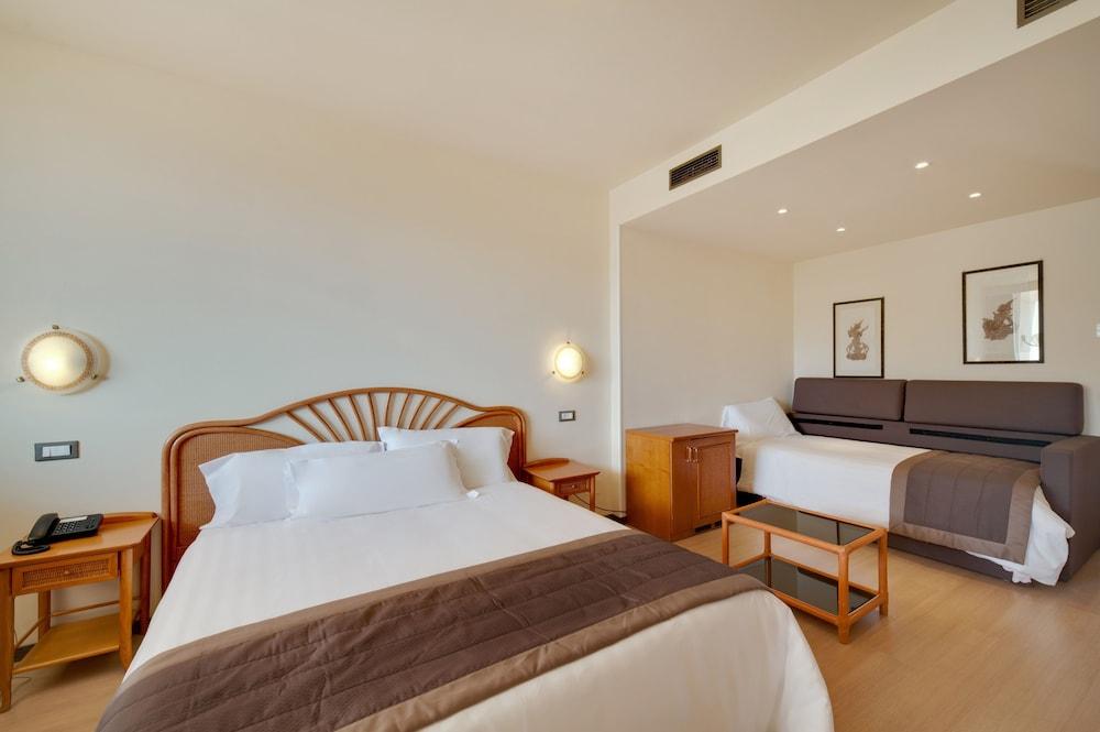 Nyala Suite Hotel Санремо Экстерьер фото