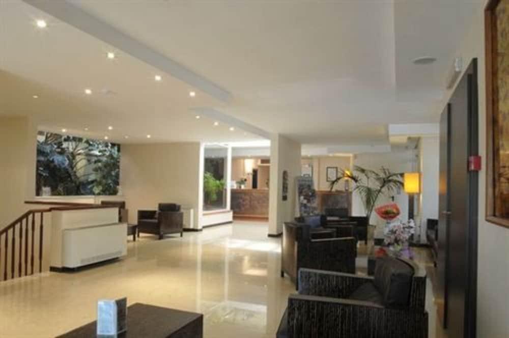 Nyala Suite Hotel Санремо Экстерьер фото