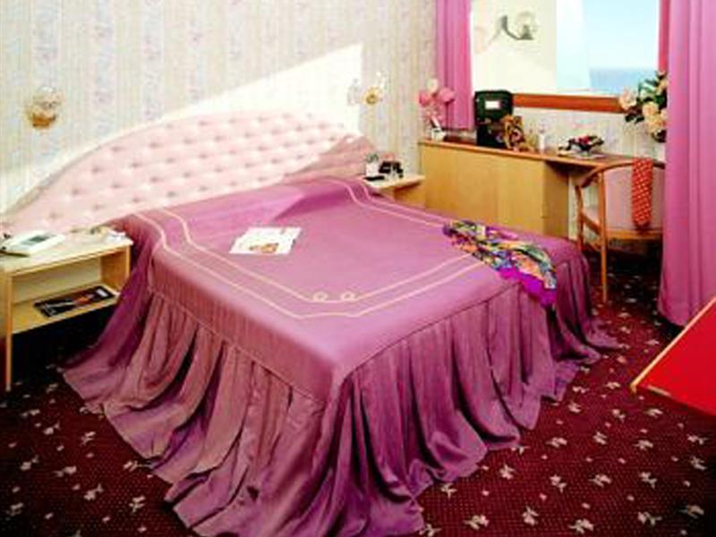 Nyala Suite Hotel Санремо Экстерьер фото